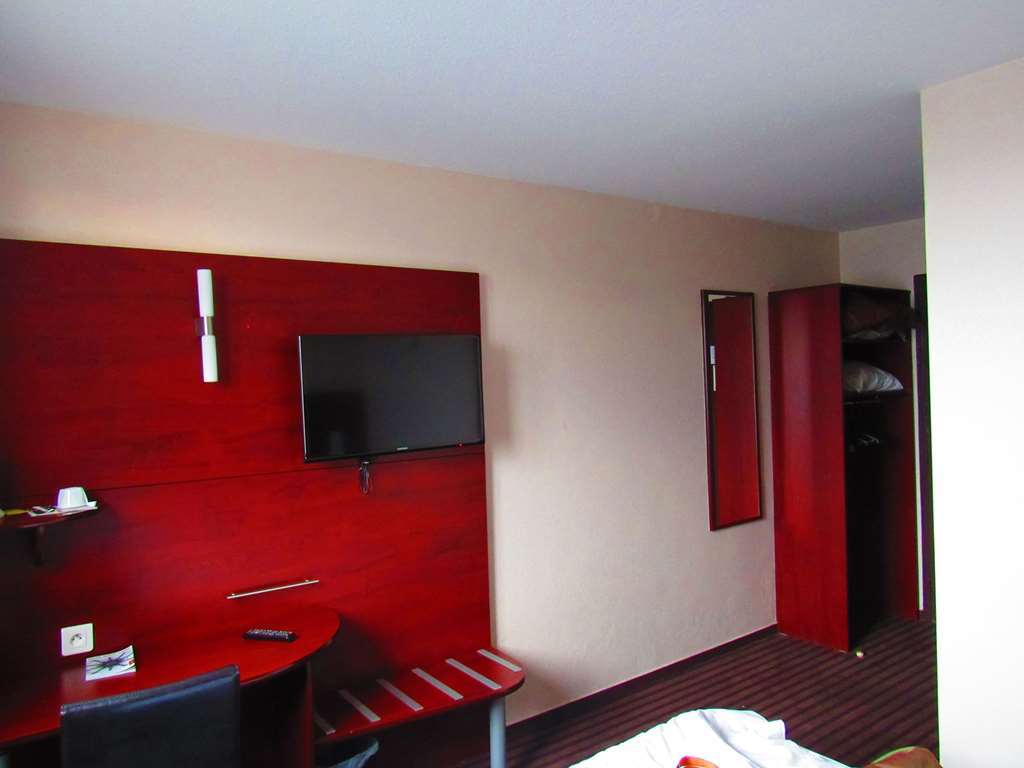 Hotel Gallieni Gennevilliers Room photo