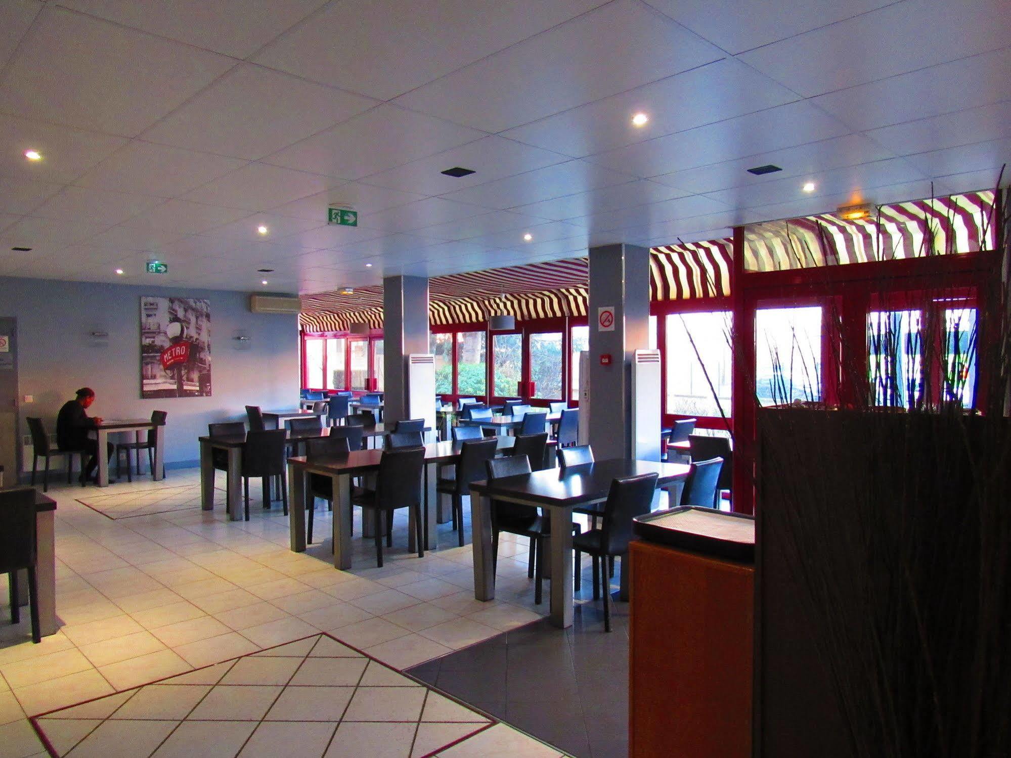 Hotel Gallieni Gennevilliers Exterior photo
